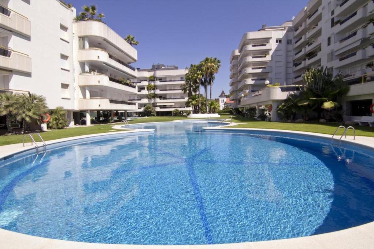 Pool & Sea Terrace Luxury, Comfort, Unbeatable Location Apartment *