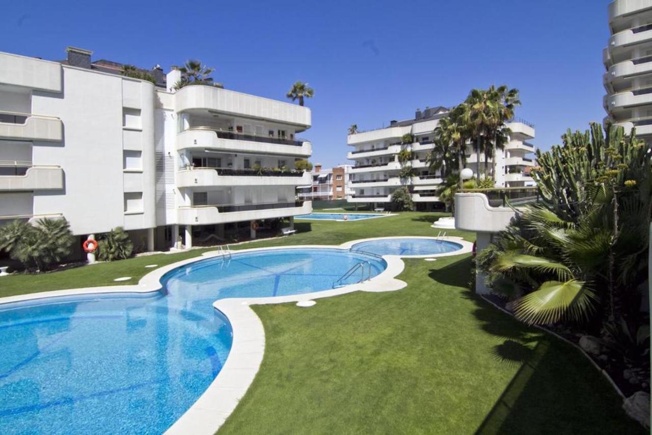 Pool & Sea Terrace Luxury, Comfort, Unbeatable Location